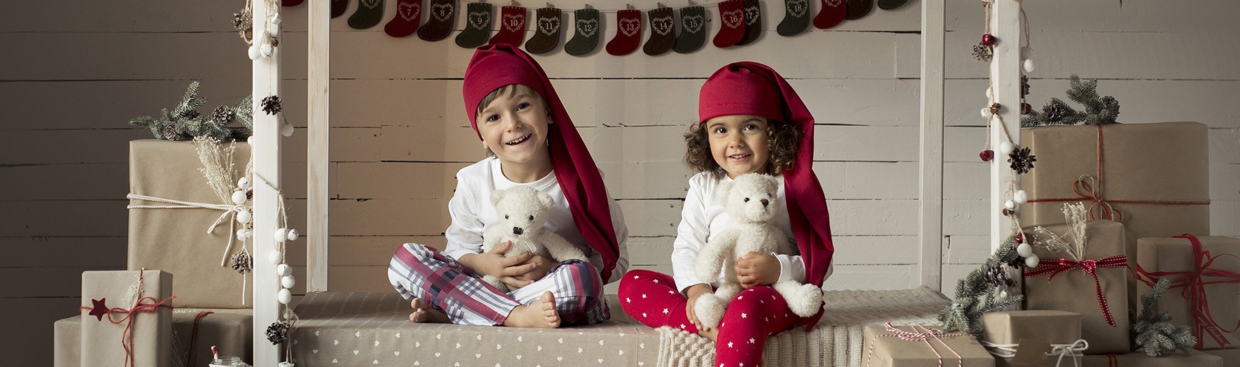Sesión de fotos de navidad en Murcia + Fotografía infantil + Pablo y Olivia + Silvia Ferrer.
